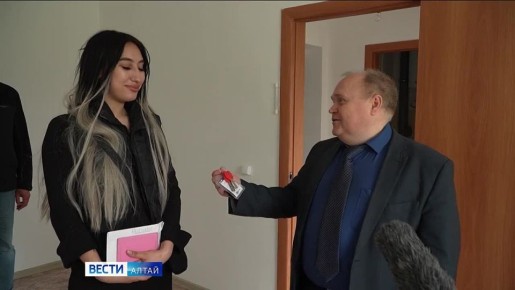 В 2025 году более 760 детей-сирот получили положенные квадратные метры или деньги на приобретение жилья