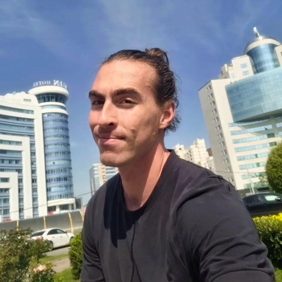 Легкоатлет Сергей Шубенков стал участником нового сезона шоу "Ледниковый период"