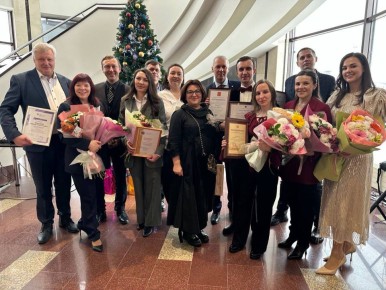 �� ���� � ���� ����� ����� ������� ���������� ������� 24� � ����� ������-FM