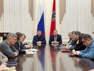 Сегодня под председательством Министра промышленности и энергетики Алтайского края Вячеслава Сергеевича Химочки провели внеочередной штаб по вопросам ликвидации повреждения на магистральной теплосети