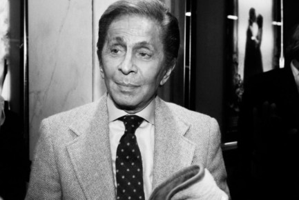 ���� �� ����� ��������� ������� ���� Valentino ��������� ��������