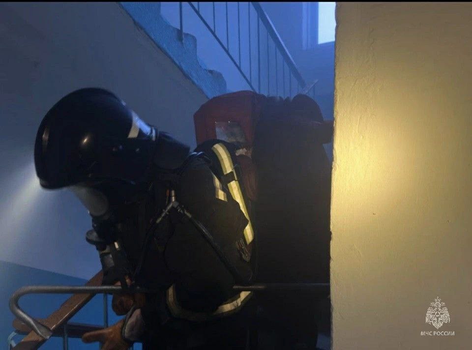 Пожар на ул. Ленинградской произошёл в Бийске