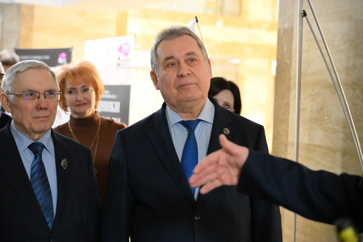 В Парламентском центре представили выставку к 300-летию горнорудного дела на Алтае В Парламентском центре представили выставку к 300-летию горнорудного дела на Алтае