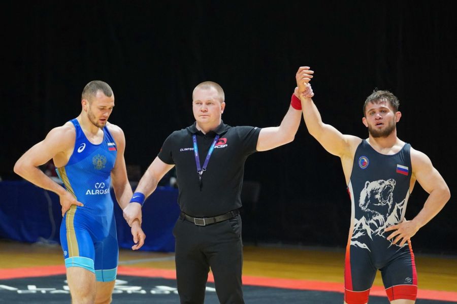 Сунер Конунов — победитель, Валерий Желдашев — бронзовый призёр всероссийских соревнований по греко-римской борьбе «Единство» Сунер Конунов — победитель, Валерий Желдашев — бронзовый призёр всероссийских соревнований по греко-римской борьбе «Единство»