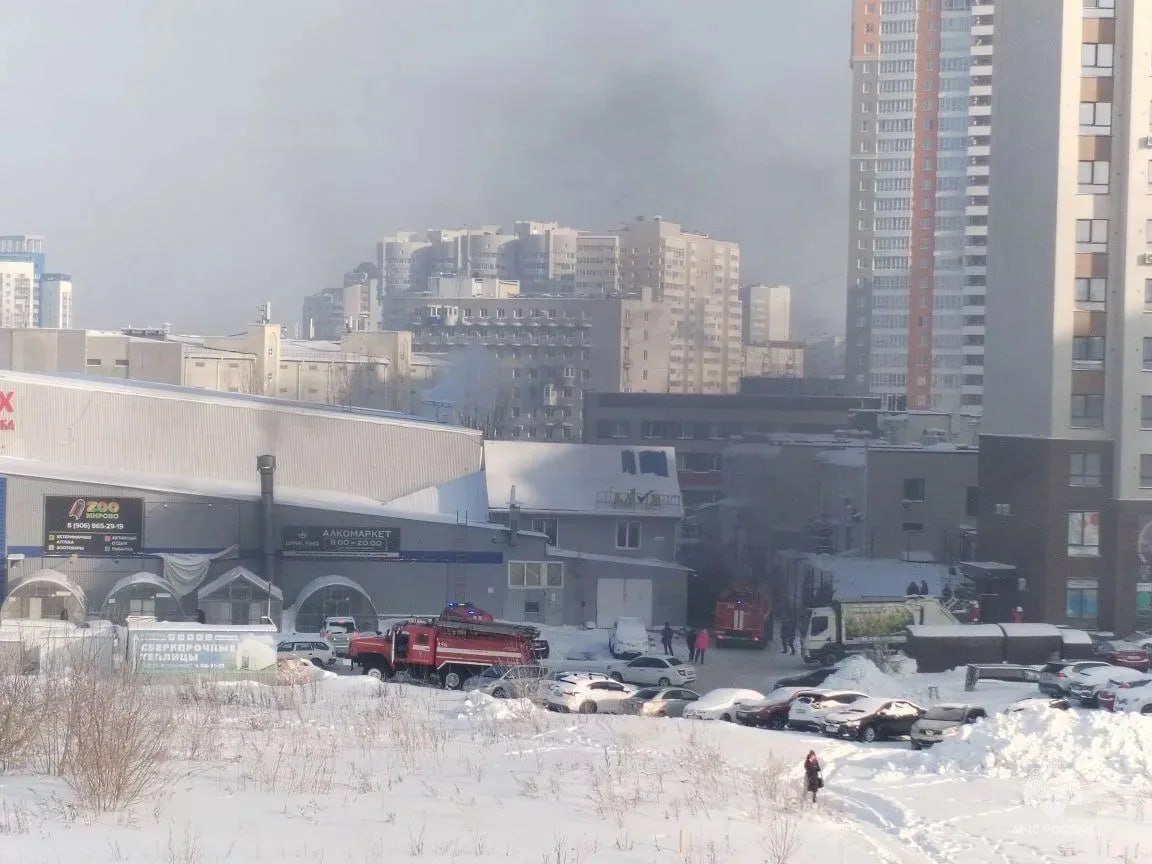 На Взлетной у ВДНХ произошел пожар в подземном гараже, есть пострадавший