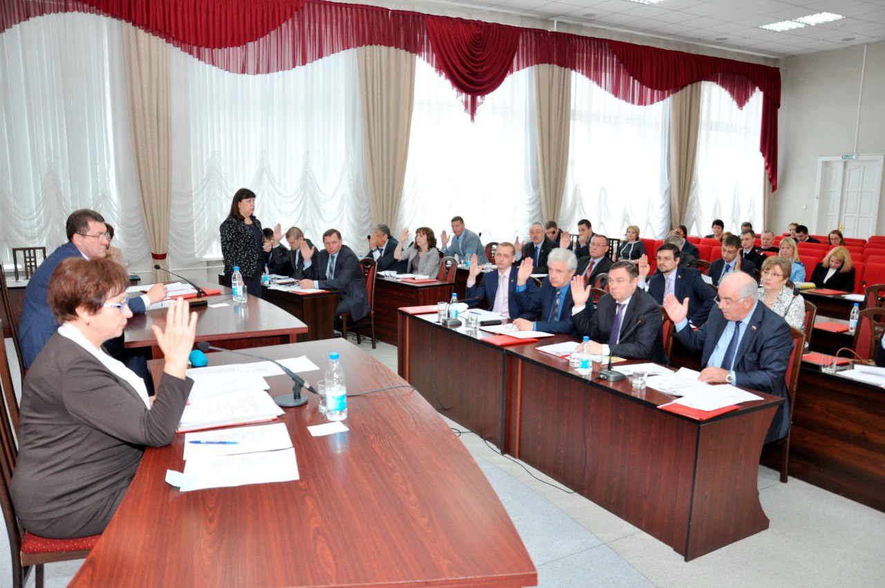 Пресс-служба Барнаульской городской Думы поддержала тренд и публикует фото десятилетней давности Пресс-служба Барнаульской городской Думы поддержала тренд и публикует фото десятилетней давности