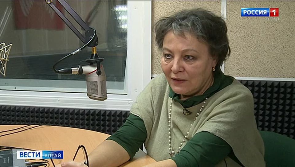 Сегодня в студию радиошоу «Первые» пришла Елена Балакина, автор книги о жизни и творчестве актёра театра драмы Георгия Тихоновича Обухова, народного артиста России, обладателя театральной премии «Золотая маска»