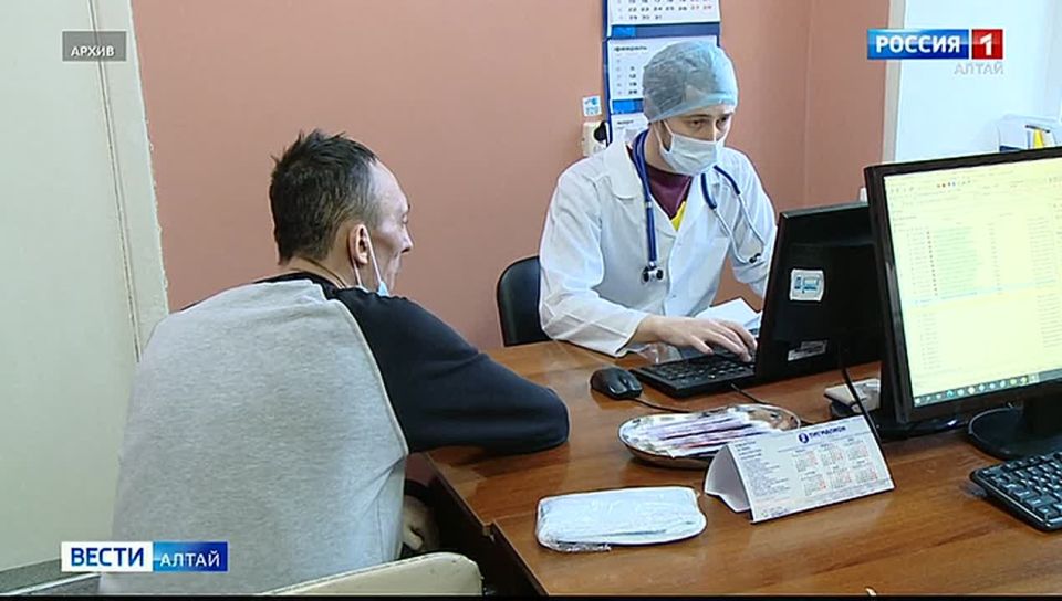 Почти 12 тысяч жителей Алтайского края находятся на больничном из-за простудных заболеваний