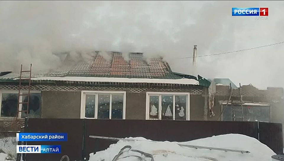 Трагедия в Хабарах: два человека погибли на пожаре