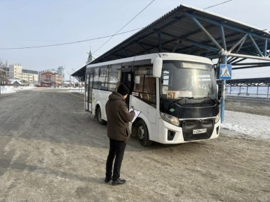 В Барнауле проведён рейд по проверке общественного транспорта