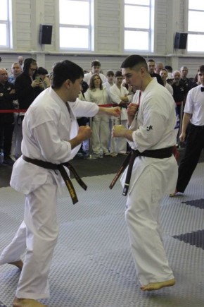 В Барнауле состоялись чемпионат и первенство Алтайского края по киокушин