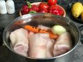 Как успешно сварить холодец без большой кастрюли
