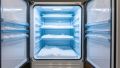 Как быстро и безопасно разморозить морозильник и холодильник