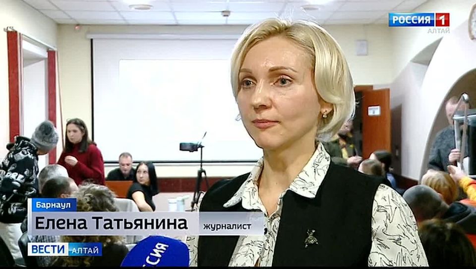 Алтайские инструкторы и экскурсоводы обсуждают маршруты по «местам силы»