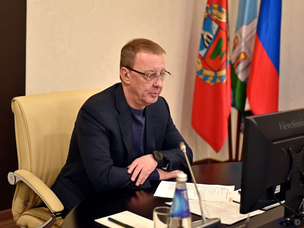 Вячеслав Франк провел оперативное аппаратное совещание Вячеслав Франк провел оперативное аппаратное совещание