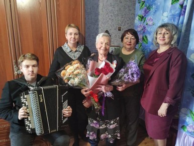 ������ ��������� ��� ������: ���������� �����-��-��� � ��������� ������� �������� 90-������ ������