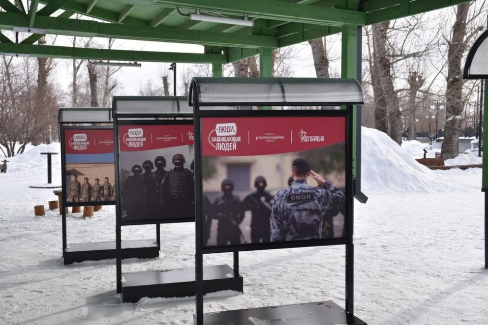 Денис Голобородько принял участие в открытии передвижной фотовыставки «Люди, защищающие людей»