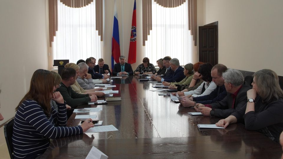 Состоялось заседание городской трёхсторонней комиссии по регулированию социально-трудовых отношений