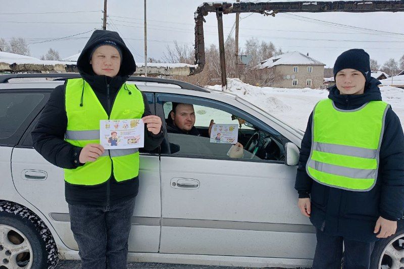 Сотрудники Тальменской Госавтоинспекции провели акцию «Пристегнись к безопасности»