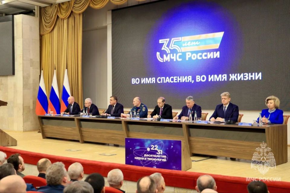 В СФО в 5 раз уменьшилось число бесхозяйных гидротехнических сооружений – работа по подготовке к весенне-летнему сезону в фокусе внимания полпреда