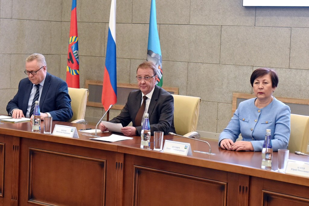 Меры по борьбе с подростковой преступностью обсудили в администрации города Меры по борьбе с подростковой преступностью обсудили в администрации города