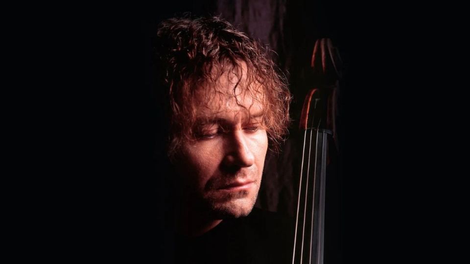 Известный виолончелист, народный России Александр Князев примет участие в юбилейном концерте симфонического оркестра алтайской филармонии