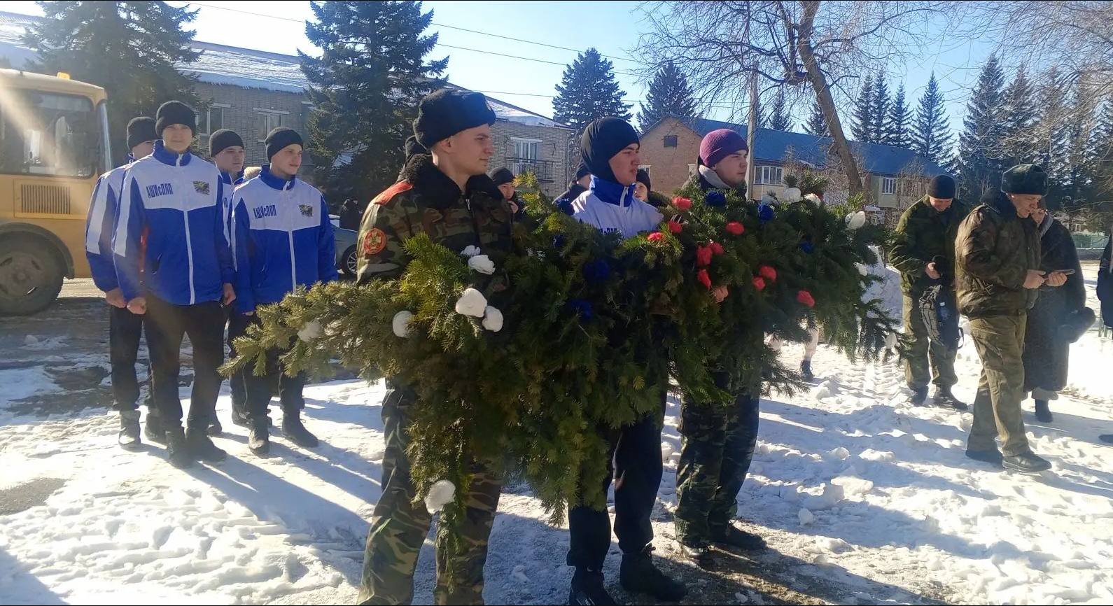 Межрегиональный кадетский лыжный десант – дань памяти героям России Межрегиональный кадетский лыжный десант – дань памяти героям России