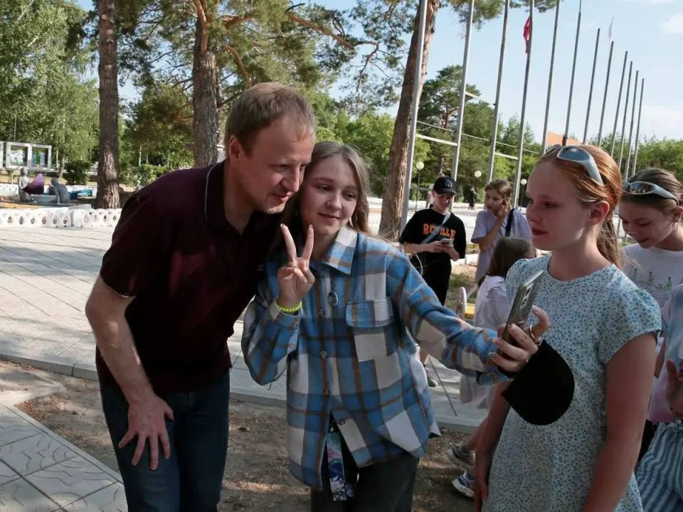 Виктор Томенко: Хотя еще не закончилась зима, мы в Алтайском крае уже вовсю готовимся к организации отдыха детей во время летних каникул в краевых лагерях