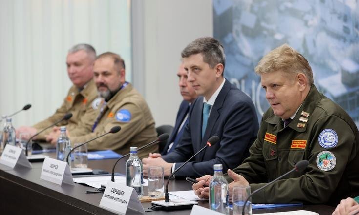 Более пяти тысяч ребят из Алтайского края в 2025 году трудились под знаменами студотрядов Более пяти тысяч ребят из Алтайского края в 2025 году трудились под знаменами студотрядов