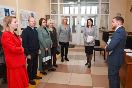 В Барнауле состоялось выездное заседание комиссии по оказанию помощи семьям участников СВО