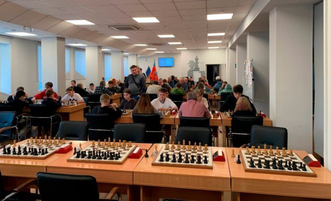 Шахматисты из 10 муниципалитетов сыграли во втором этапе кубка края по блицу и рапиду в Барнауле