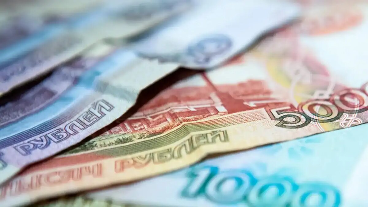 Социальный фонд России повысил выплаты на 5,6% для более чем 40 категорий граждан