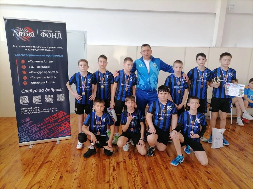 В Белокурихе прошли волейбольные турниры, посвящённые 37-й годовщине вывода советских войск из Афганистана