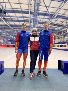 Данил Борисов — двукратный победитель и четырёхкратный серебряный призёр первенства России по конькобежному спорту среди спортсменов 1617 лет