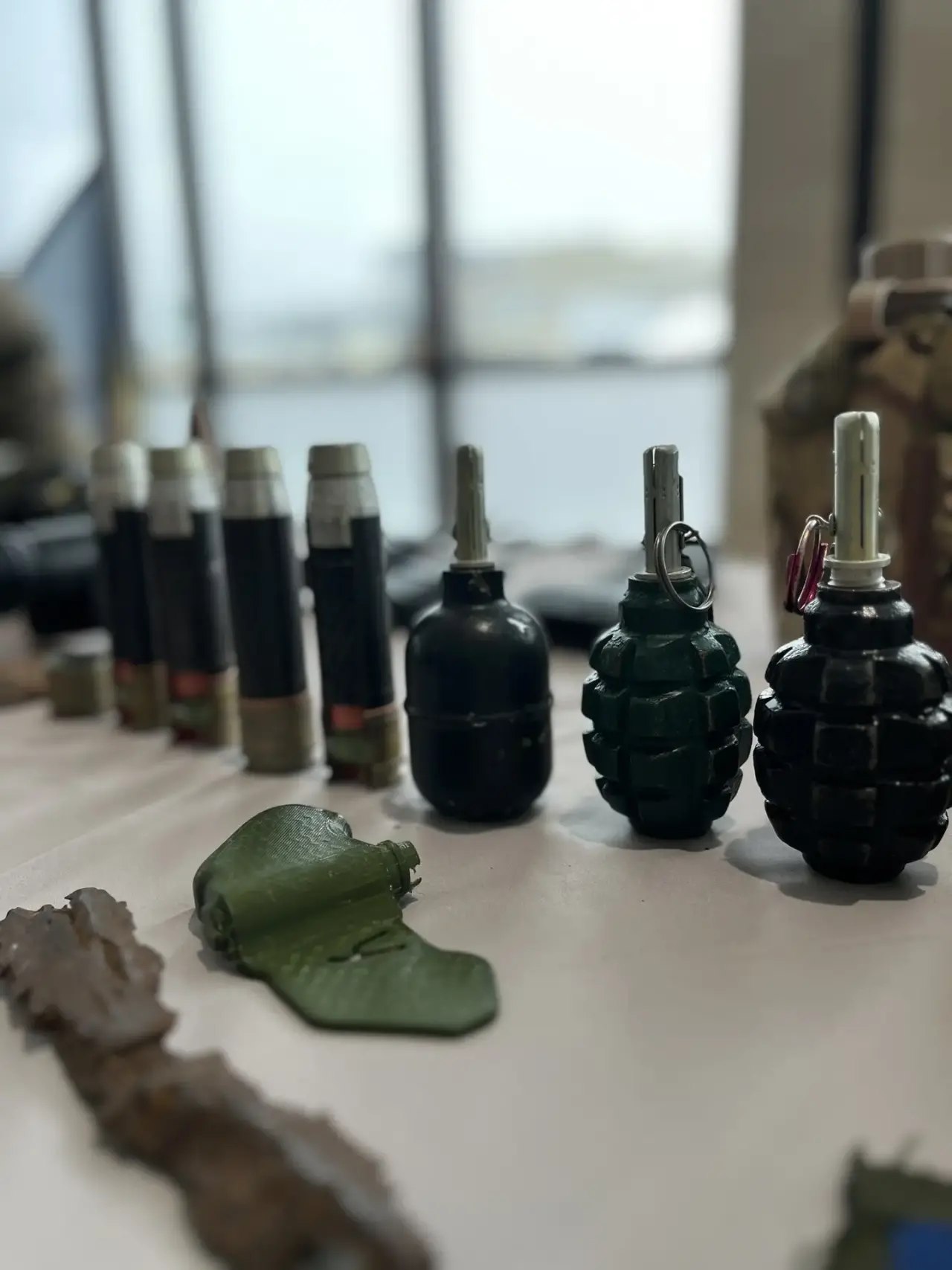 Выставка, посвященная СВО, работает в Барнауле