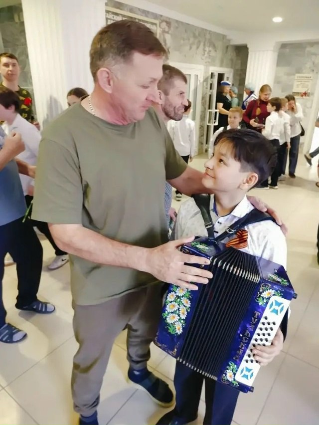 Воскресная школа Знаменского монастыря поздравила с Днём защитника Отечества пациентов краевого госпиталя ветеранов войн Воскресная школа Знаменского монастыря поздравила с Днём защитника Отечества пациентов краевого госпиталя ветеранов войн