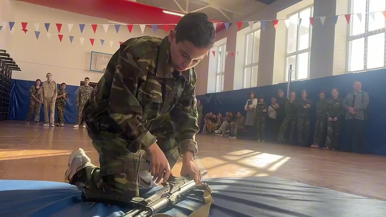 В преддверии Дня защитника Отечества в Кулунде прошла межшкольная эстафета «Я нужен Родине!»