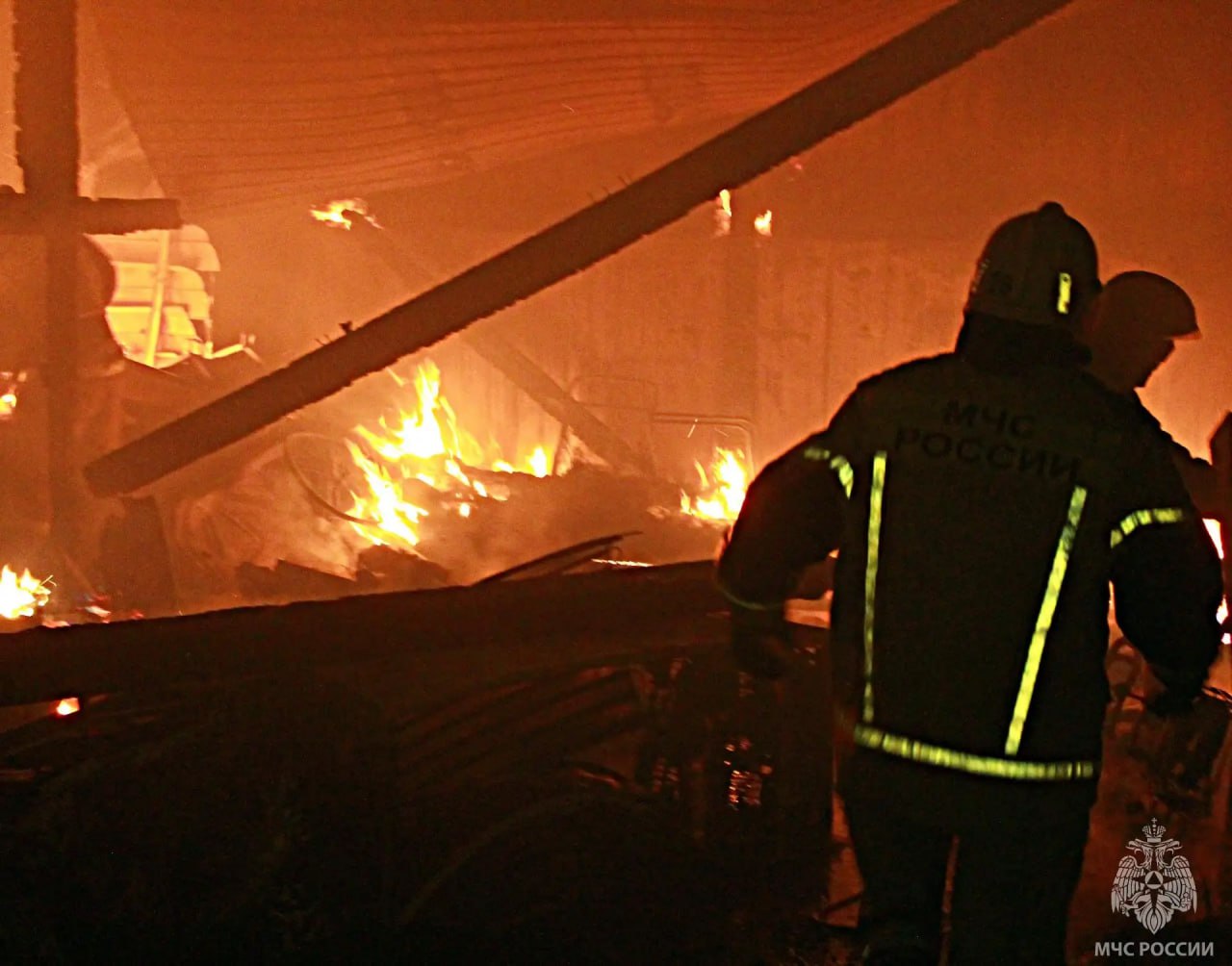 Два человека погибли на пожаре в Первомайском районе
