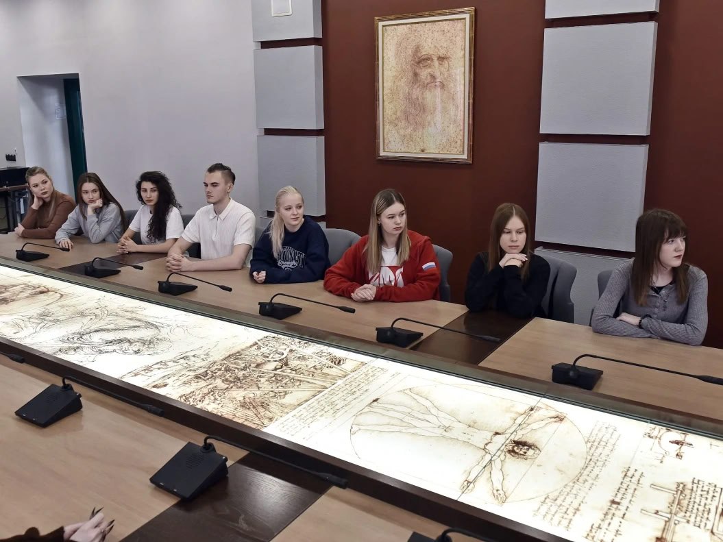 Вячеслав Франк встретился со студентами РАНХиГС Вячеслав Франк встретился со студентами РАНХиГС