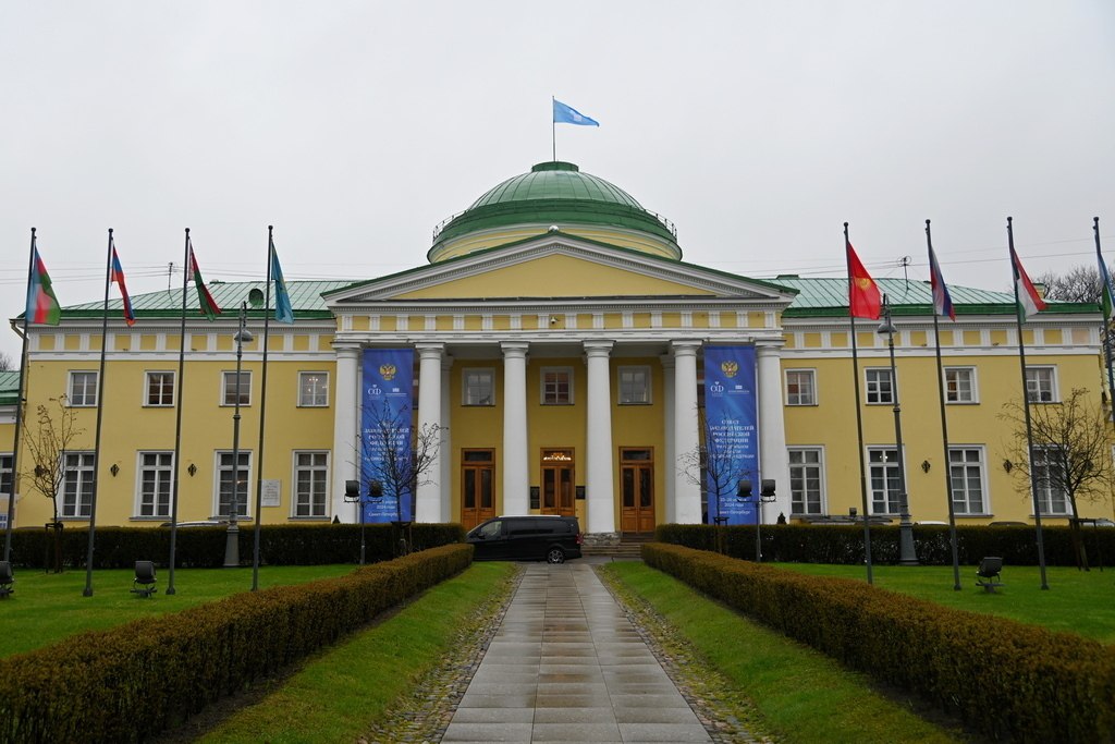 Традиции двухпалатного парламента в России исполнилось 120 лет