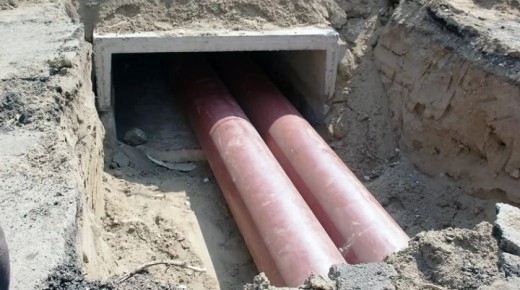 Теплоэнергетики устраняют повреждение на теплосети по ул. Красноармейской в районе АТС - 4