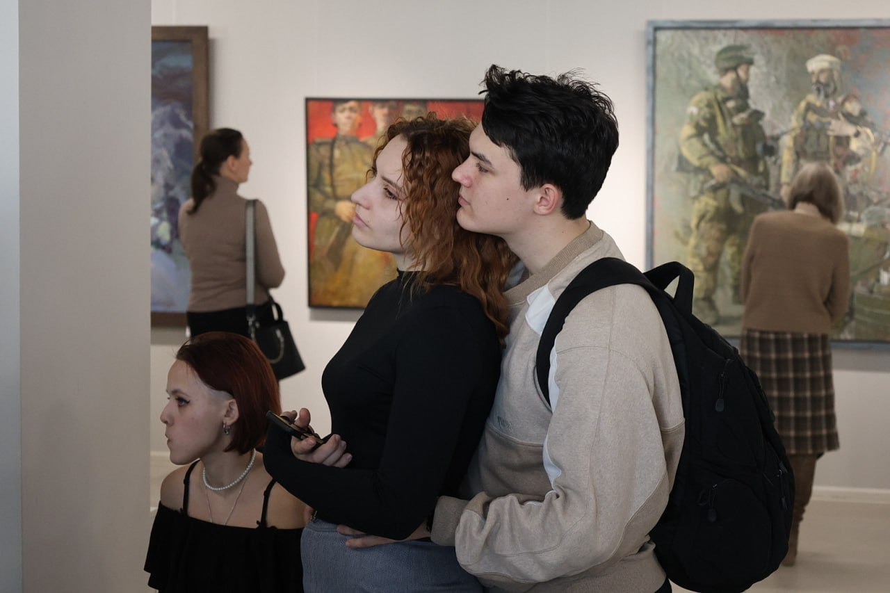 В Барнауле открылась необычная выставка "23+8" о мужском и женском В Барнауле открылась необычная выставка "23+8" о мужском и женском