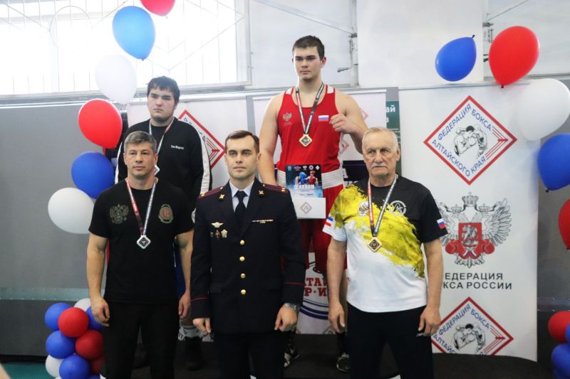 Пятеро алтайских спортсменов стали победителями первенства Сибири среди юношей 1516 лет Пятеро алтайских спортсменов стали победителями первенства Сибири среди юношей 1516 лет