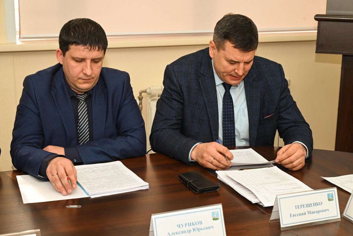 В администрации Барнаула обсудили реализацию проекта «Готов к санитарной обороне» В администрации Барнаула обсудили реализацию проекта «Готов к санитарной обороне»