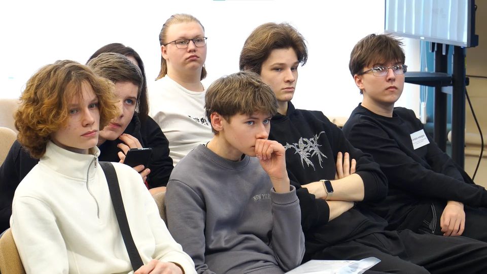 ���������� ������� ������ ������ 100 ���� ������������� � ��������