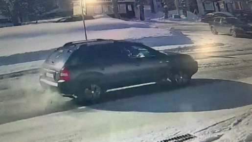 В Барнауле водитель сбил велосипедиста и скрылся