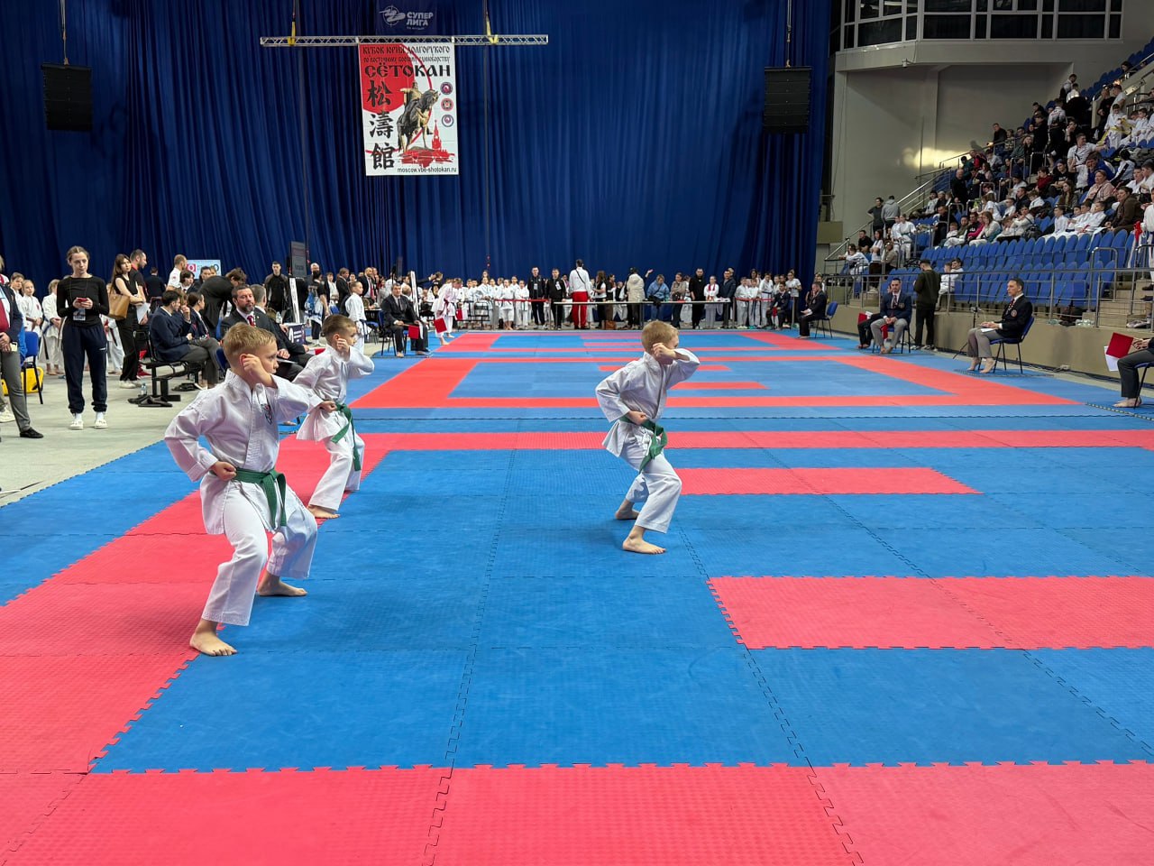 Спортсмены Алтайского края завоевали 18 медалей на Всероссийских соревнованиях по восточному боевому единоборству сетокан в Подмосковье Спортсмены Алтайского края завоевали 18 медалей на Всероссийских соревнованиях по восточному боевому единоборству сетокан в Подмосковье