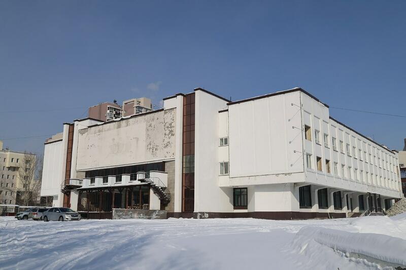 Подготовка к сносу легендарного здания на проспекте Красноармейском продолжается в Барнауле Подготовка к сносу легендарного здания на проспекте Красноармейском продолжается в Барнауле