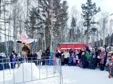 На склонах «Абзаково» отметили весну яркой «Широкой Масленицей»