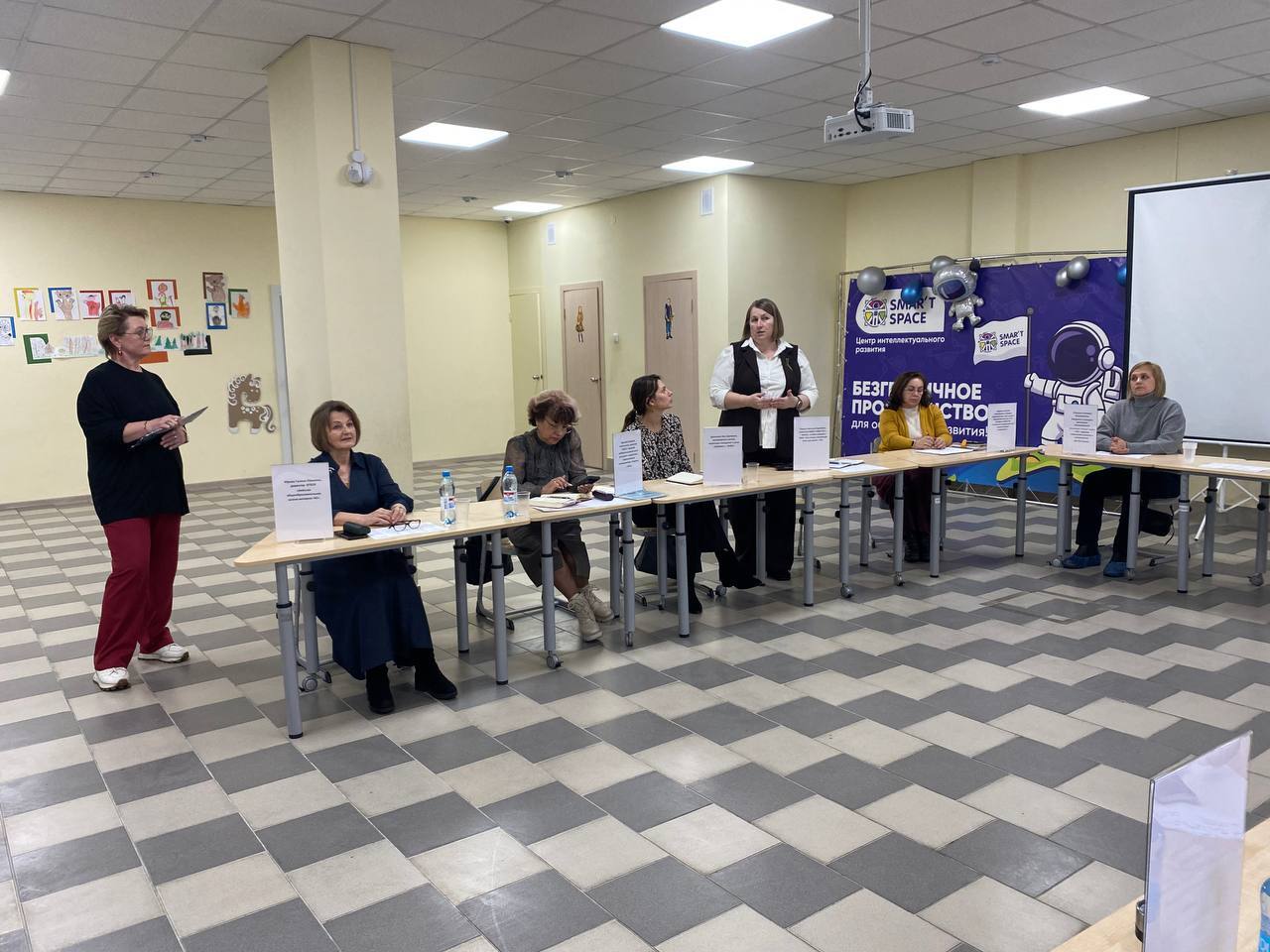 Брифинг «Неограниченные возможности для детей с особыми потребностями» Брифинг «Неограниченные возможности для детей с особыми потребностями»